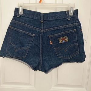 Orange Tag Levi Jean Shorts
Vintage
No size tag